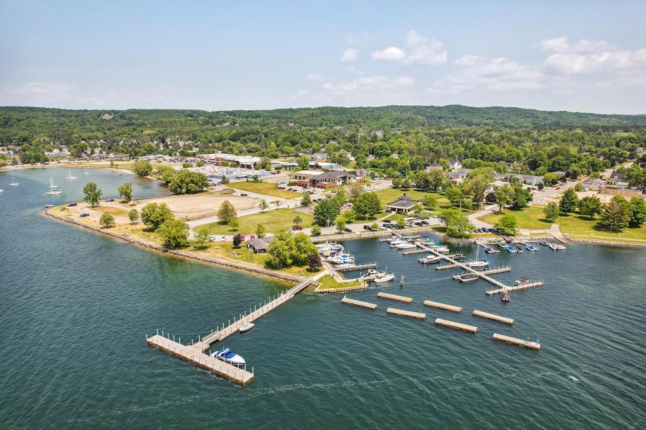 Boyne City Cottage Walk To Downtown And Lake! Esterno foto
